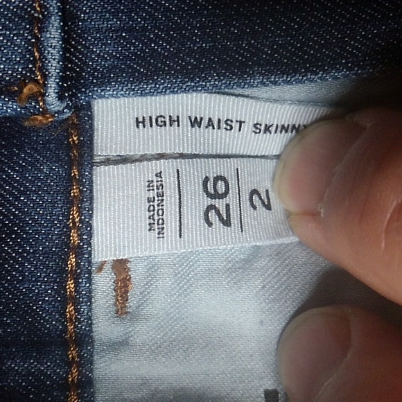 Ann Taylor LOFT High Waist Stretch Denim Blue Jeans Button Accents 26/2 - Picture 6 of 8